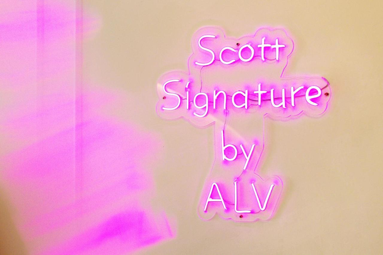 Scott Signature Suites By Alv Джорджтаун Экстерьер фото